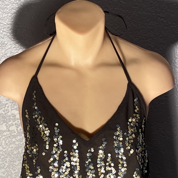 BKE BOUTIQUE - tank: black sequin flamed halter w adj. & elastic neck w tie - L - Picture 3 of 16